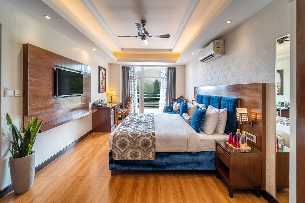 best luxury hotel rooms in dehradun